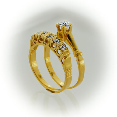 Anillos de Compromiso de Oro Tradicionales